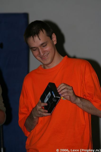 xek � �������