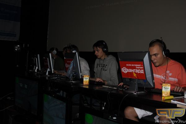 ������ ����� �������� ����� �� Counter-Strike. ������ �������������.