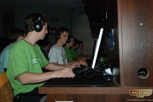 Hellraisers ������ �� ������ �����