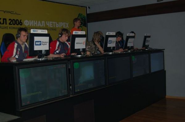 � � ��� �� ���