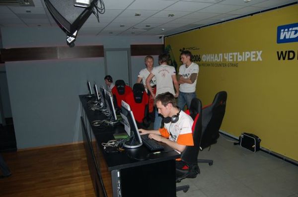 � ���� �����������