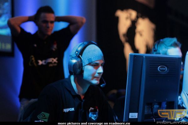 approx � ����