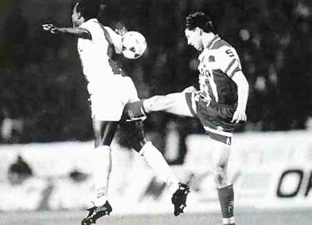 � �������